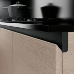 Profil maner orizontal gola tip J  finisaj negru 4ml