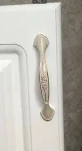 Antikolt butorfogantyu Royal1