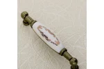 Maner antichizat cu portelan ornament